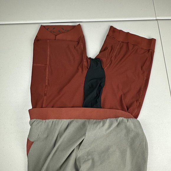 Lululemon Steady and Fast Men's X8 Lined Carbon Dust Dark Terracotta Shorts Used - Picture 7 of 11